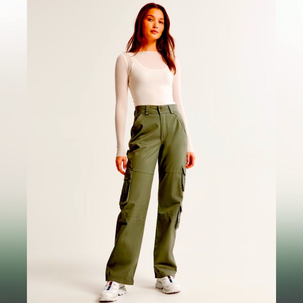 NWT Abercrombie & Fitch Olive Relaxed Cargo Pant SZ 28